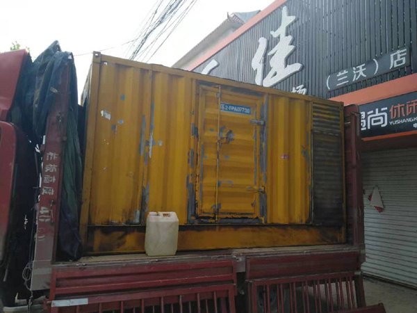 和田发电机组功率与使用时间之间的关系