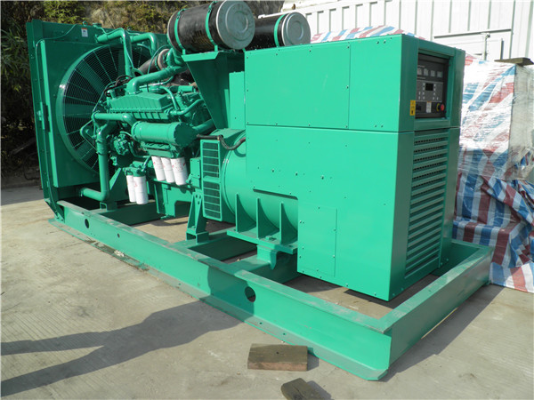 和田出租发电机 发电机组厂家:柴油发电机组的控制屏的作用是什么?