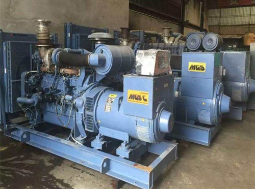 和田发电机组带负载降电压是什么原因照成的？