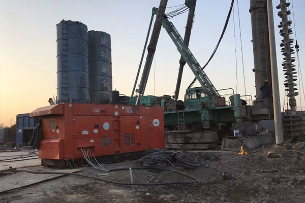 和田如何检查发电机组燃油系统的密封性？