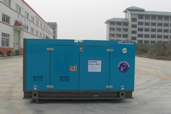 和田发电机租赁如何正确安装空气滤清器？