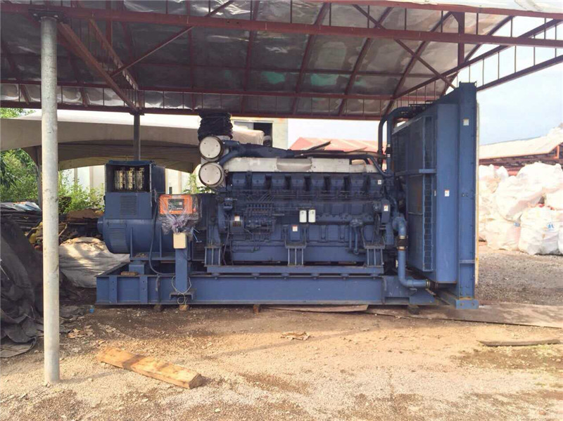 和田如何判断压力测试设备的压力是否稳定？